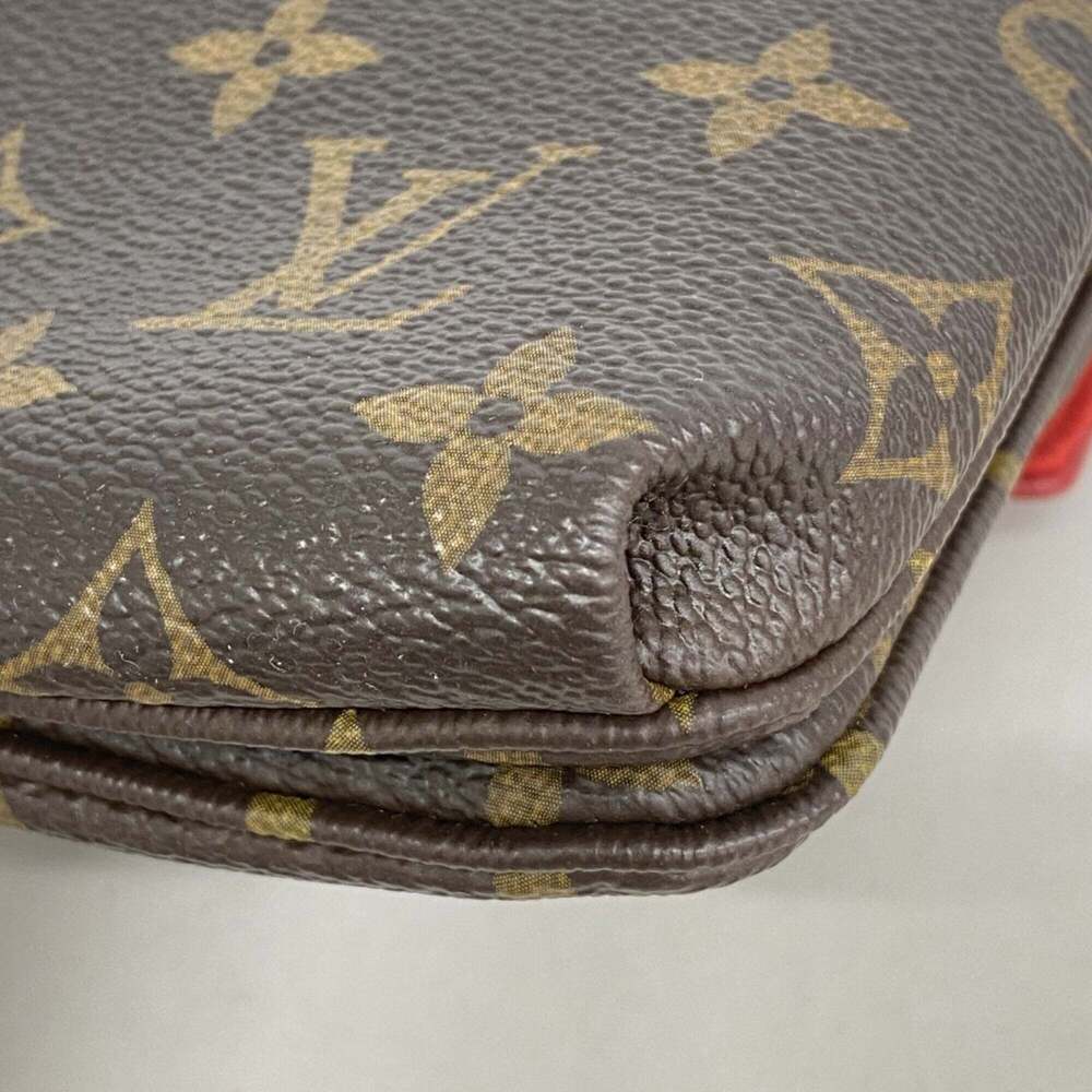 LOUIS VUITTON Brown Monogram Shoulder Bag - Picture 7 of 10